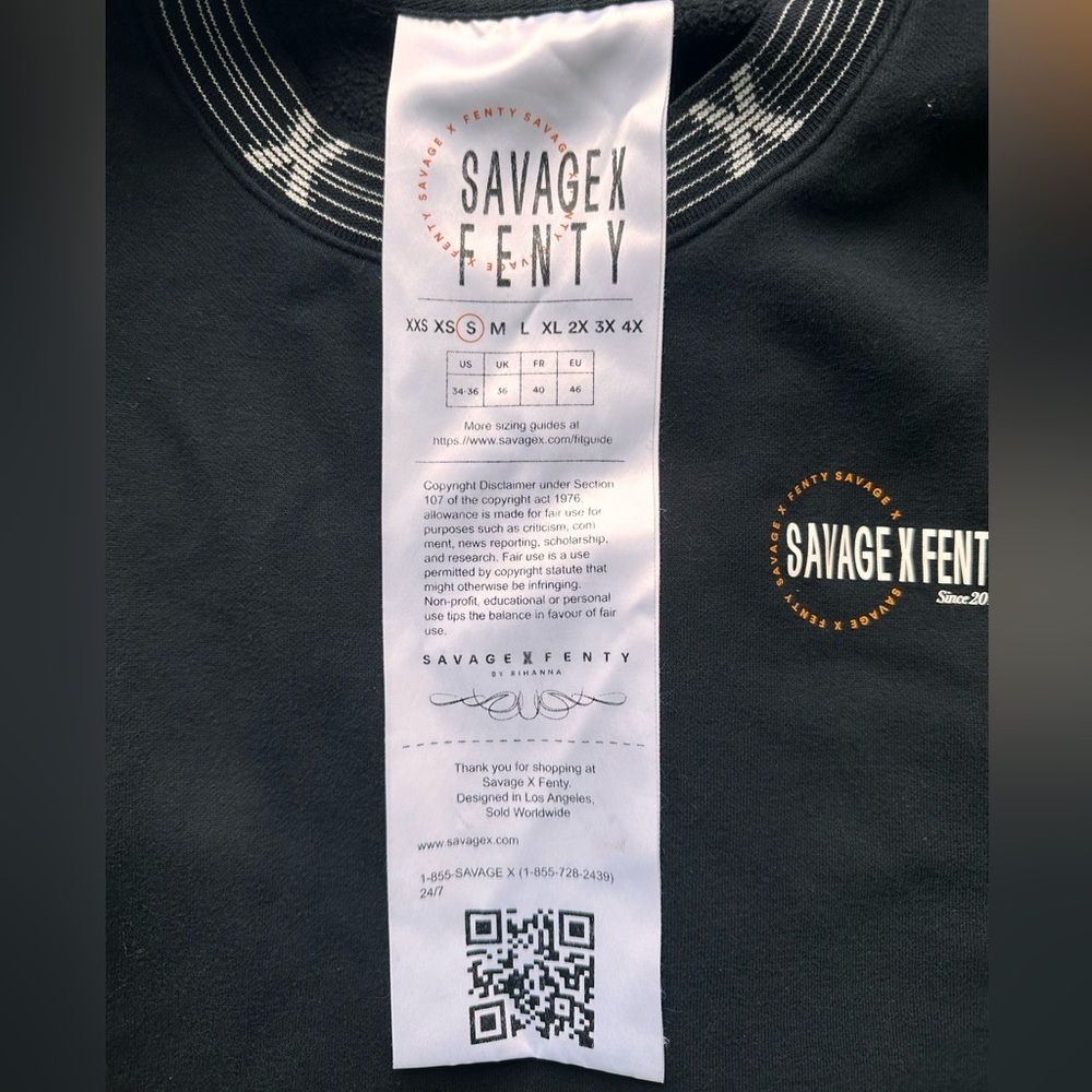 Savage X Fenty ESSENTIAL SCOPE LOGO-TRIM SWEATSHIRT - Picture 13 of 16